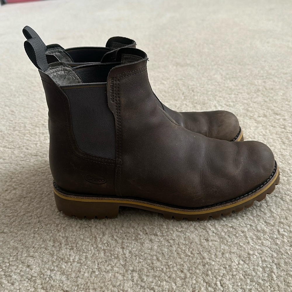 WOMEN'S FIELDS CHELSEA WATERPROOF BOOT- Chestnut Brown